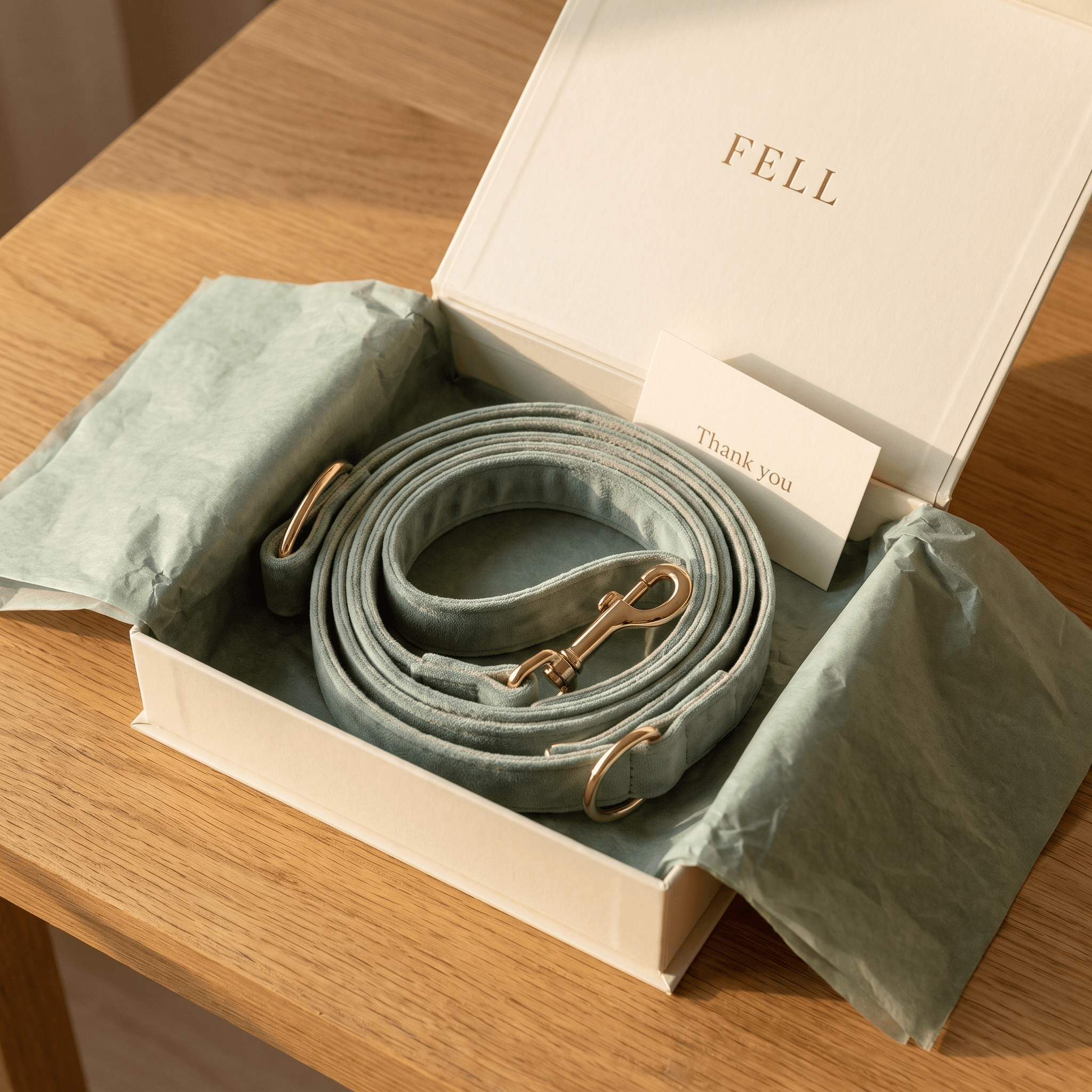 Fell packaging — unboxing