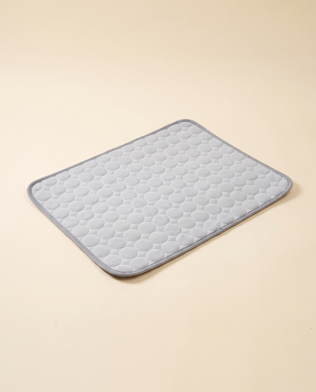 Form Cooling Mat in Light Grey